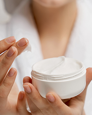 Why using a moisturizer is essential for the skin?